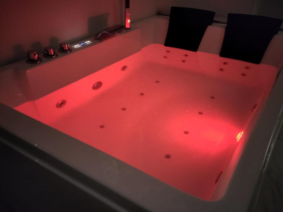 B&B Suite And Rooms San Giovanni Rzym Zewnętrze zdjęcie